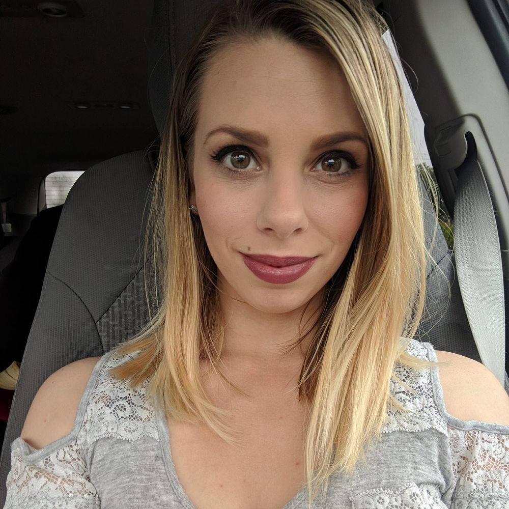 Meet your Posher, Danielle